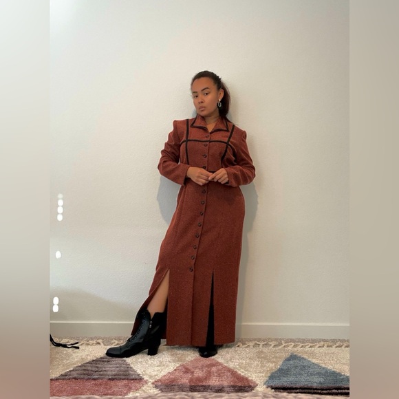 Julian Taylor Terracotta Long Sleeve Dress with Black Accents - Picture 6 of 10